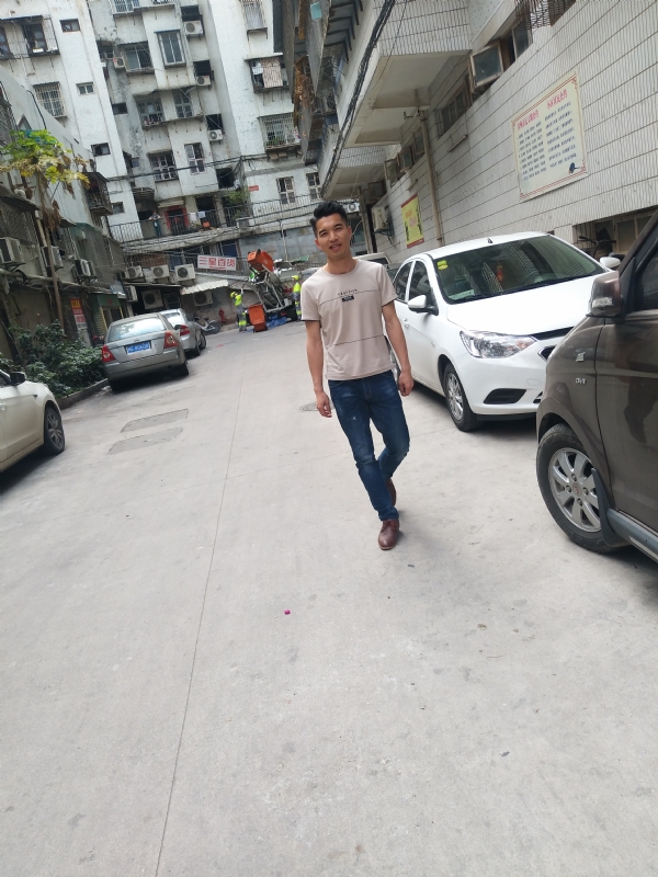 突然的自我的第三张照片--宁德征婚网