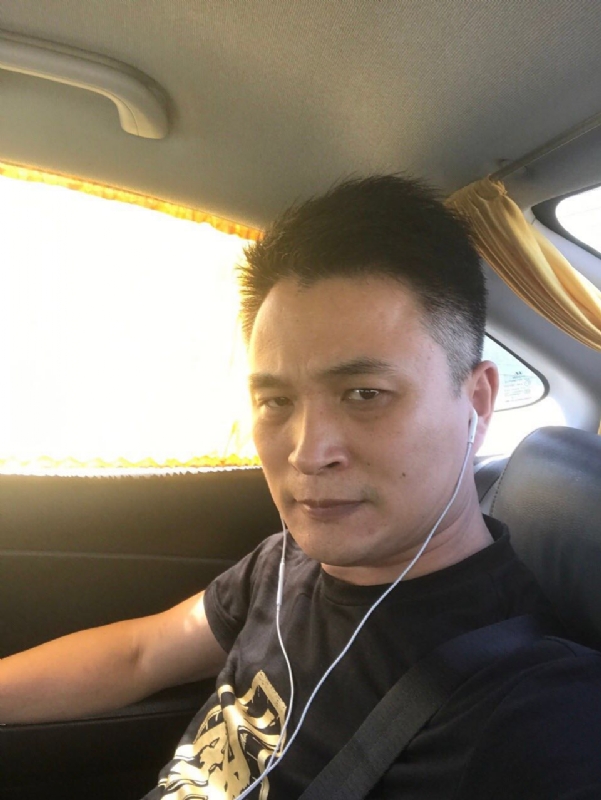 罗的第二张照片--宁德征婚网