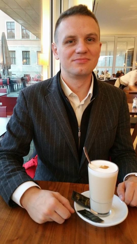 United44的第二张照片--宁德征婚网