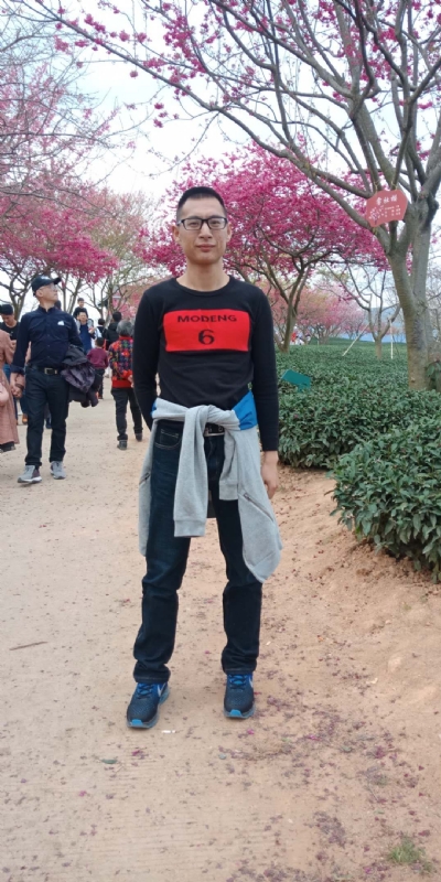 小梁的第一张照片--宁德征婚网