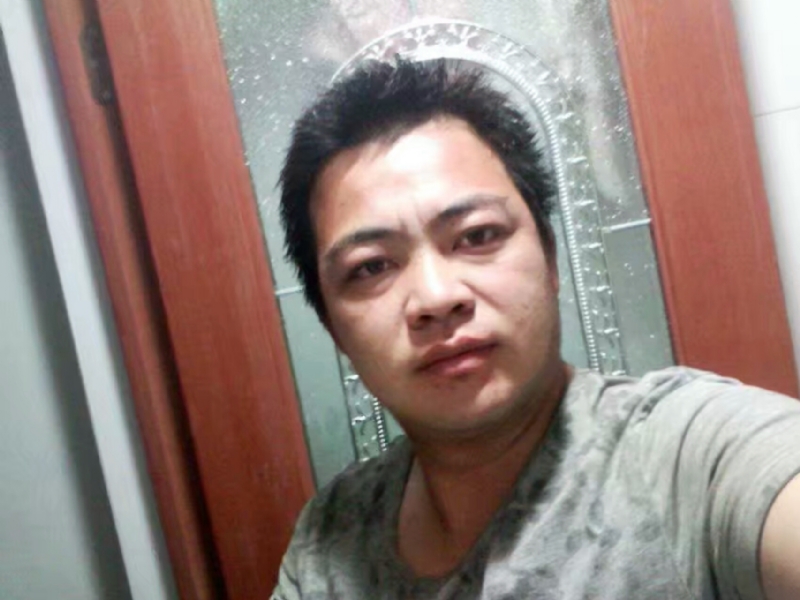 往事随风的第一张照片--宁德征婚网