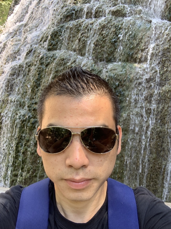 高兴的第二张照片--宁德征婚网