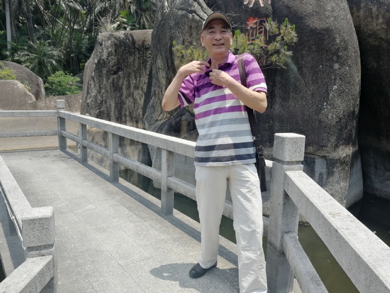 热腾腾的第三张照片--宁德征婚网