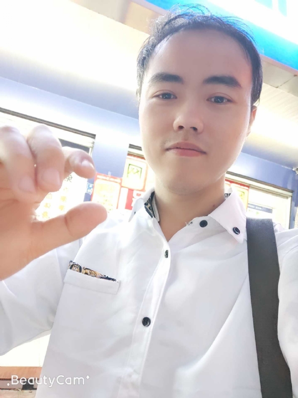 开心就好的第一张照片--宁德征婚网