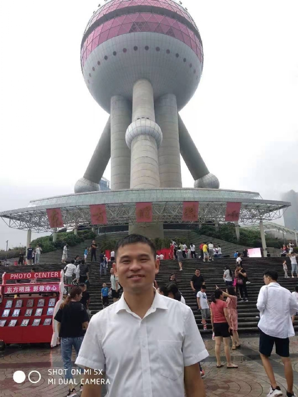 小猫吃老鼠的第一张照片--宁德征婚网