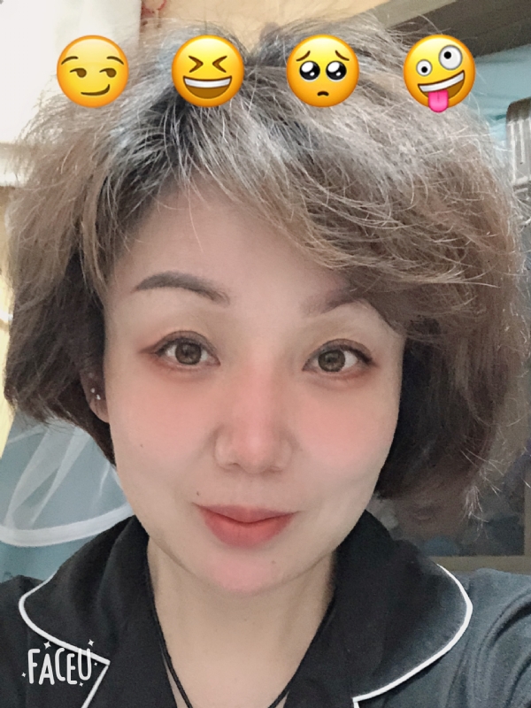 飘拂的第一张照片--宁德征婚网