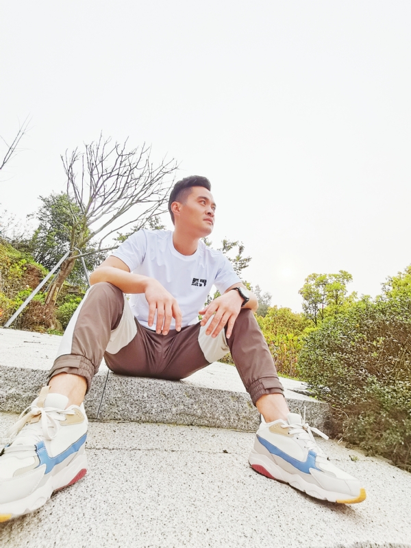 一个人，干净利落的第一张照片--宁德征婚网