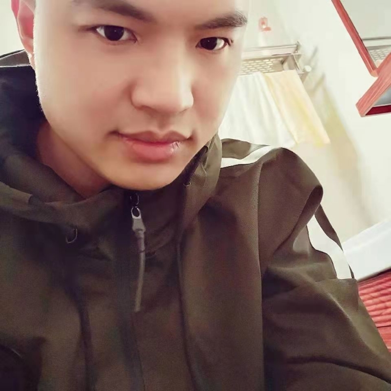 高大上的宅男的第二张照片--宁德征婚网