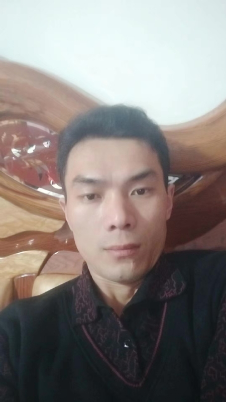 错把真心喂了狗的第四张照片--宁德征婚网