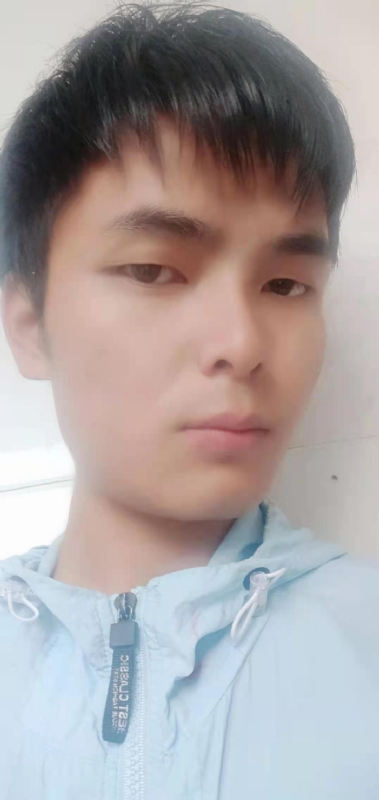 安静的男生的第一张照片--宁德征婚网