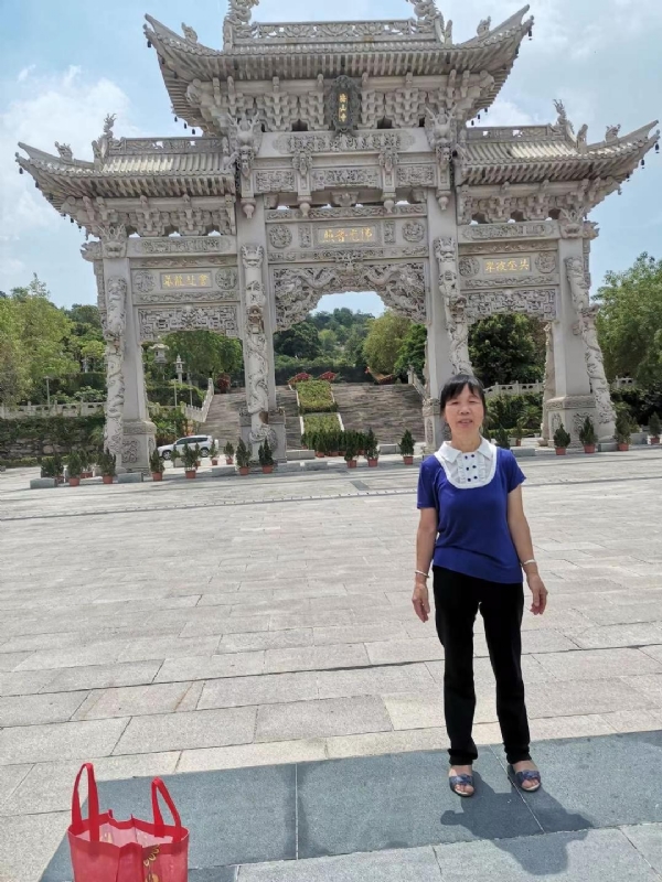 面朝大海春暖花开的第一张照片--宁德征婚网
