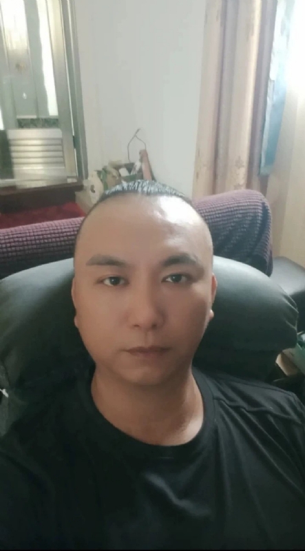 施逸森的第一张照片--宁德征婚网