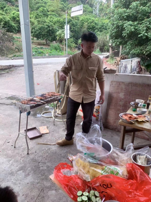 你黑我哟的第一张照片--宁德征婚网