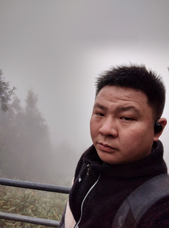 何何何的第一张照片--宁德征婚网