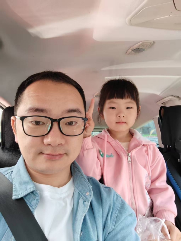 知天晓的第一张照片--宁德征婚网