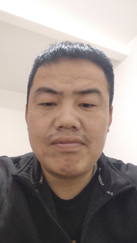 给予微笑的第一张照片--宁德征婚网